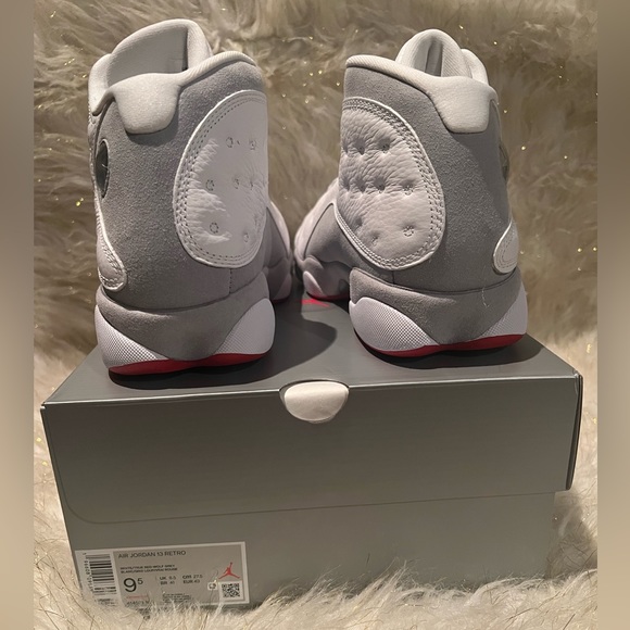 Jordan 13 Wolf Grey - Picture 6 of 6